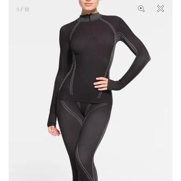 Skims First Layer Turleneck Top - Picture 3 of 6